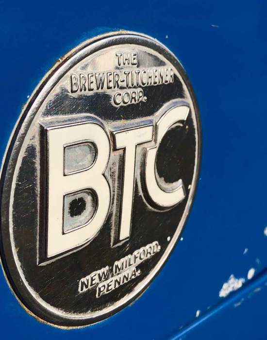 #V18: The Brewer Titchener Corporation BTC050 - Small badge front